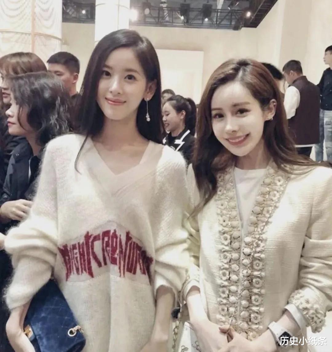 章泽天|刘强东章泽天同游英国,穿万元毛衣太豪横,女方裤子遭到吐槽