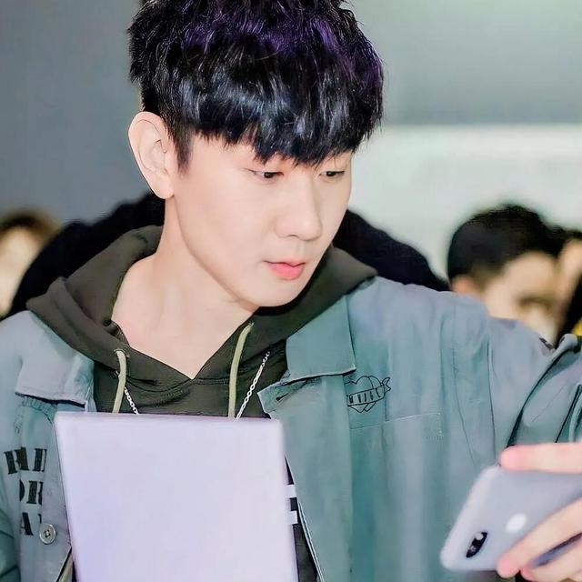 罗汉果|2022年6位分享新冠康复经历的明星!这些建议真的很实用