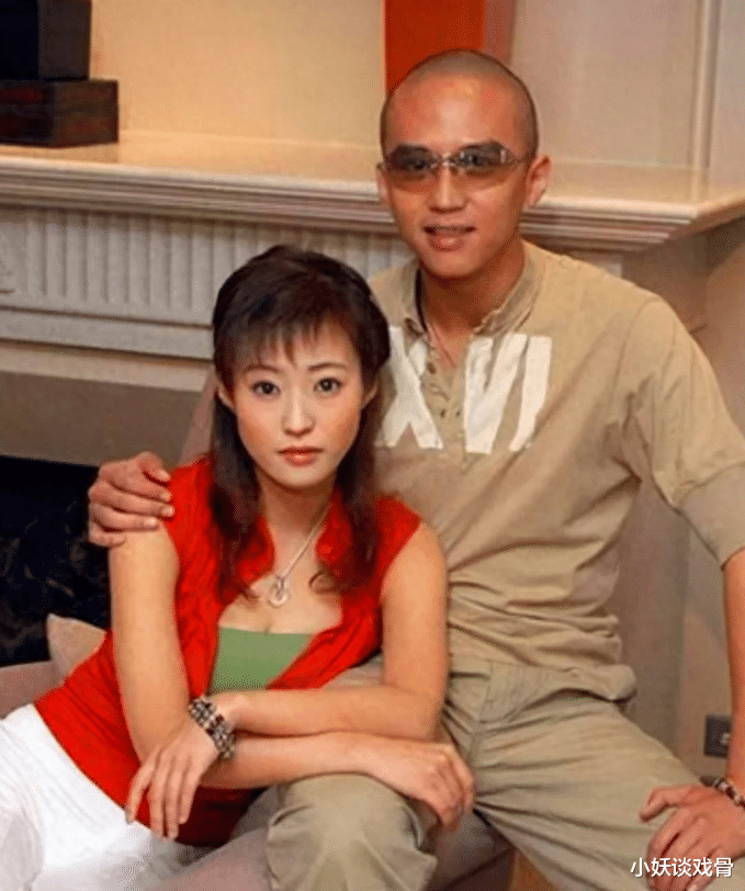 旧情人同框全是戏!偷瞄对方、故意保持距离、邓超尴尬到直低头