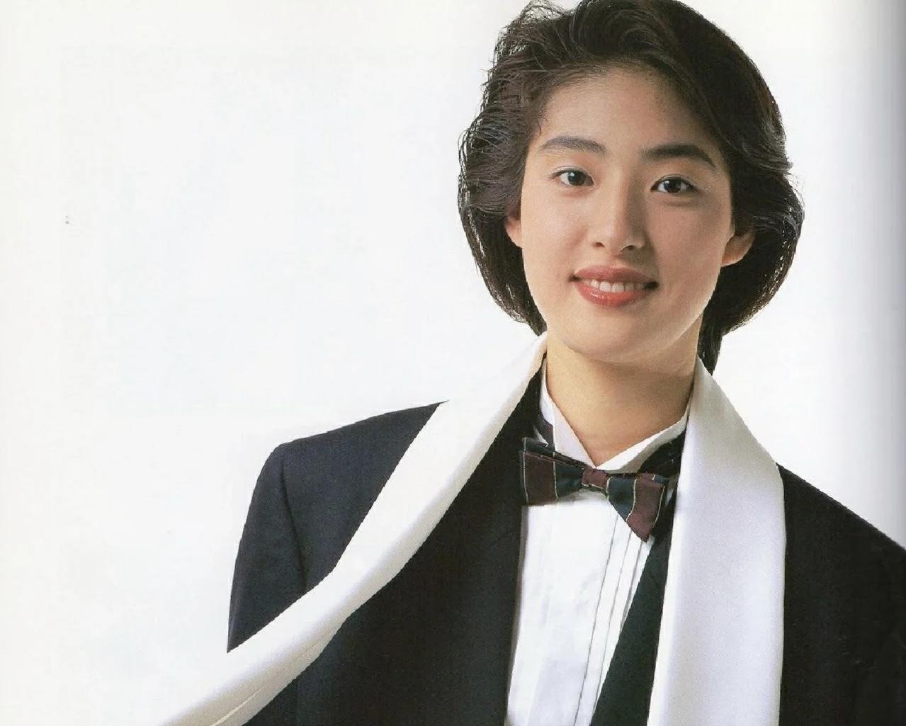 女生男相竟是大富大贵相 但有人美颜盛世 有人被说太丑 差距真的大