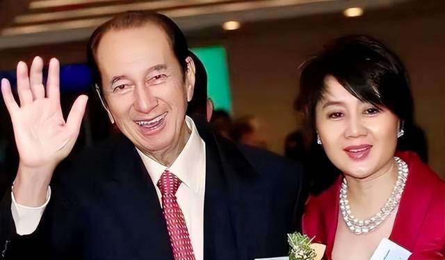嫁入豪门,北大进修,儿女双全事业佳 - 娱乐资讯(主打网)