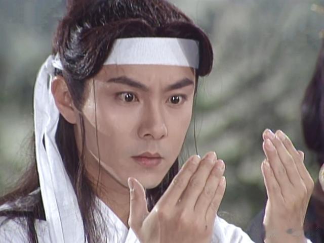 颜值不行就别甩锅给发型了,驾驭得了“鬓角龙须”的,只服这9位