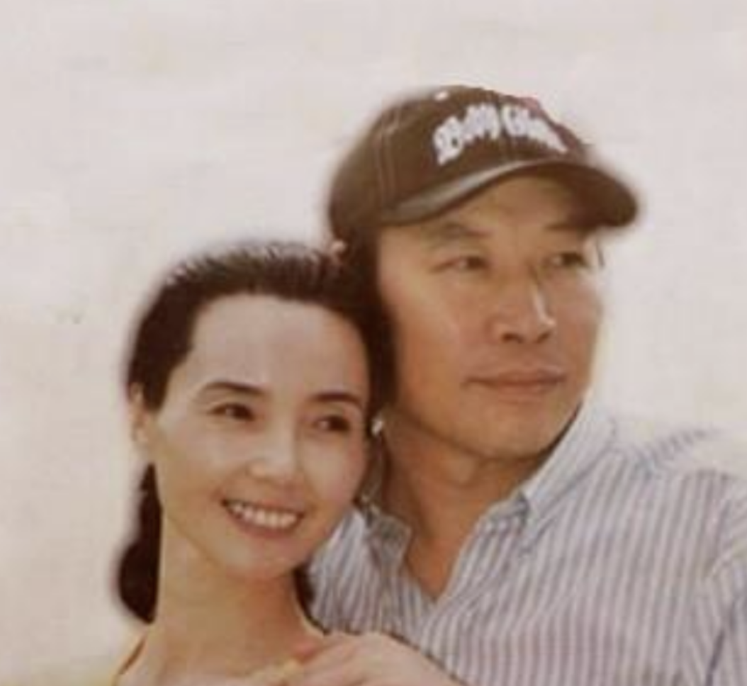 魏积安|魏积安：10次登上春晚，爱妻子爱家乡，“消失”10年去哪了？