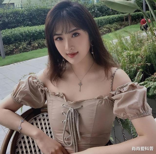 富二代|“关系户”别硬演“影视美人”,满屏都是富二代,内娱没人了吗?