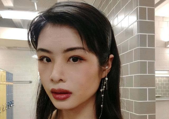 00后|曾发文诋毁祖国，3年后又高调回国找工作的许可馨，下场让人解气