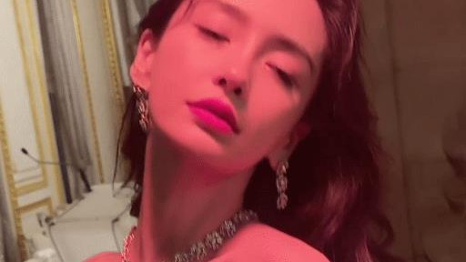 Angelababy风波再升级！疯马秀涉嫌辱华，baby被质疑加入光明会！