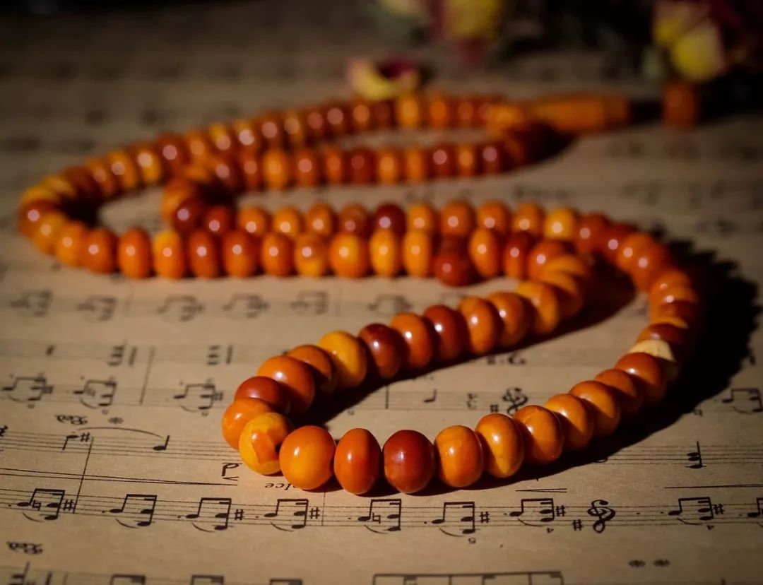 这几种一眼假的手串，尽量就别带出去了。