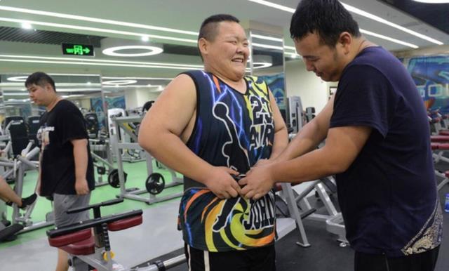 赵本山|赵本山儿子开店后续：新店开业生意“惨淡”，指责顾客不给面子！