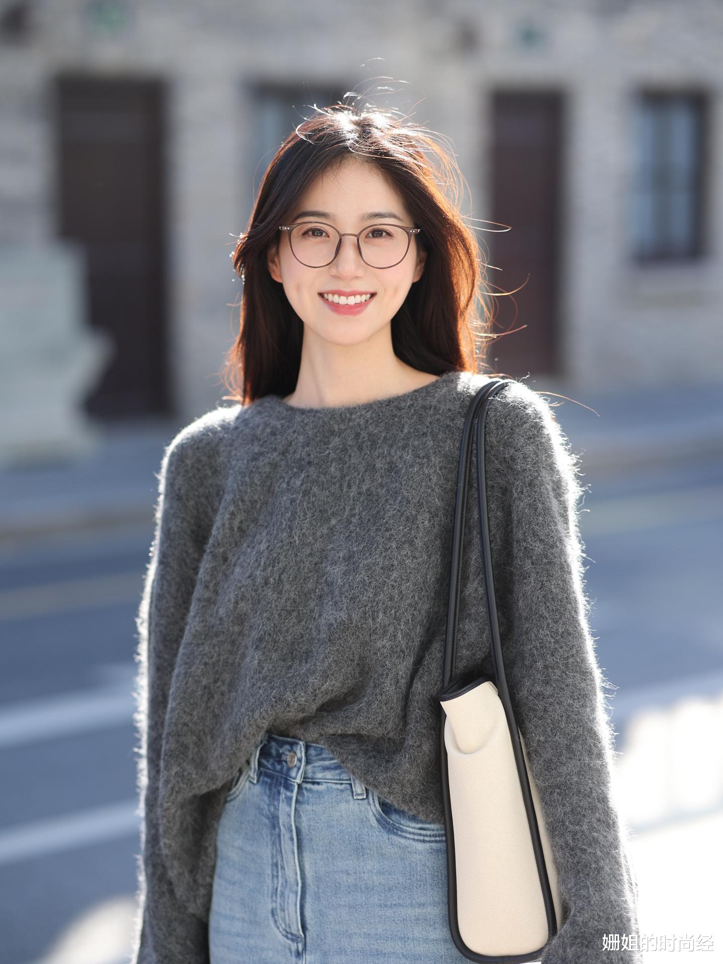 同一件衣服,化妆前后穿差别能有多大?对比图看完我惊呆了