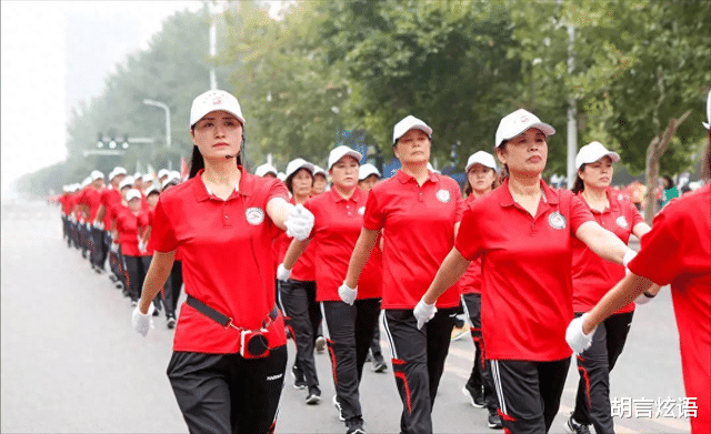 “暴走团”一群披着“健康运动”外衣,实则病入膏肓的人