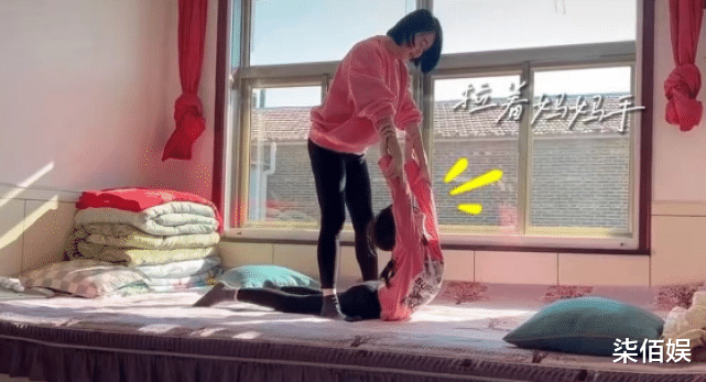 左小青|45岁左小青被指整容，否认后遭网友反驳，甩脸回怼并删除评论