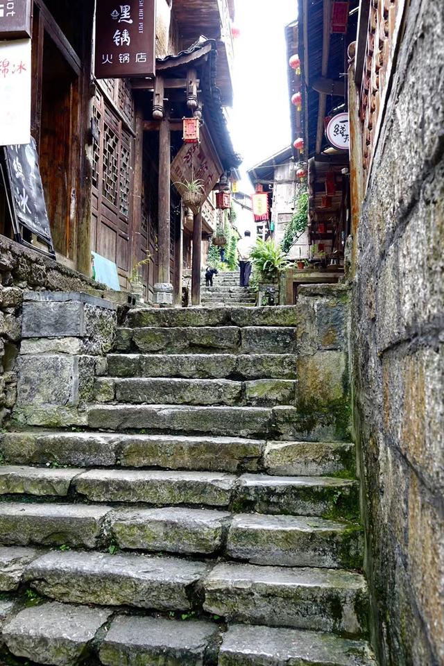 清远|奇观天下｜乌江边上的千年古镇 被专家学者称为“建筑奇观”