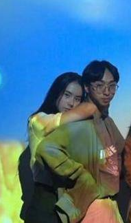 伊能静|星二代哈利,伊能静的儿子,近期公布了自己的女朋友。