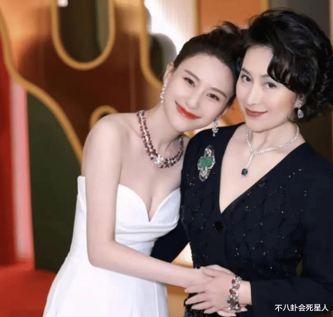 窦骁|?从家世实力到婚礼,赌王的明星女婿窦骁,都输给了四房的平民女婿