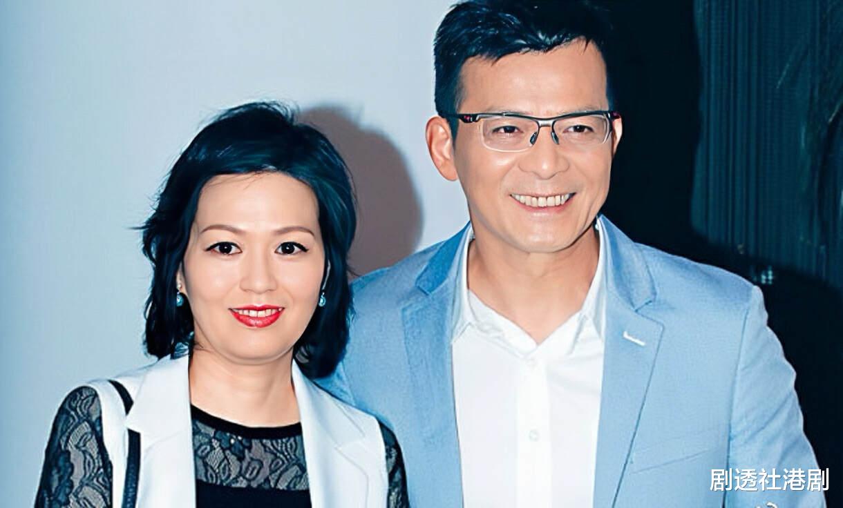 香港知名男星否认再婚,妻子因肾衰竭离世,自曝已经习惯了单身