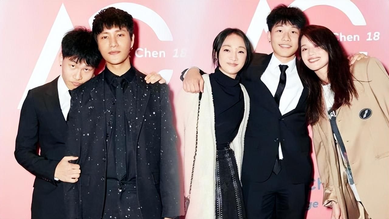 陈坤儿子生母露面，终究还是瞒不住了，网友：早就猜出来了