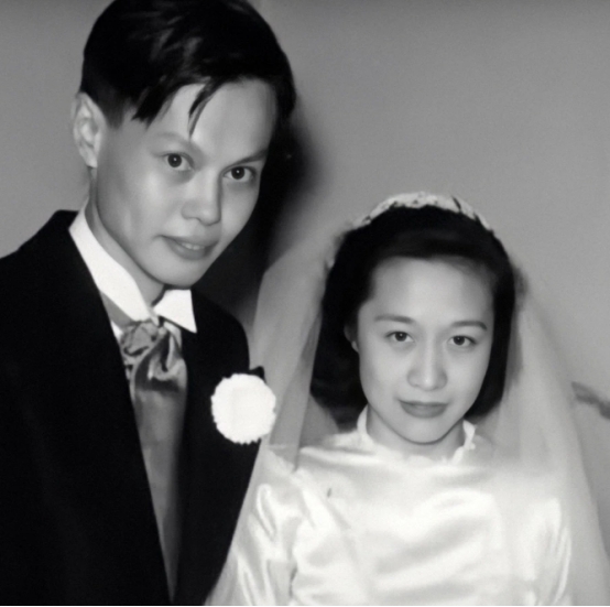 曝翁帆为杨振宁代孕生子?宝宝正面照流出,五官不像她