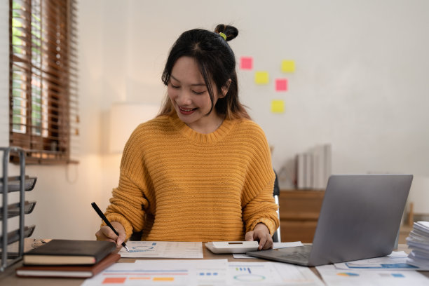 |大多数中年人,只希望自己不要被淘汰,一开始就是不断选择