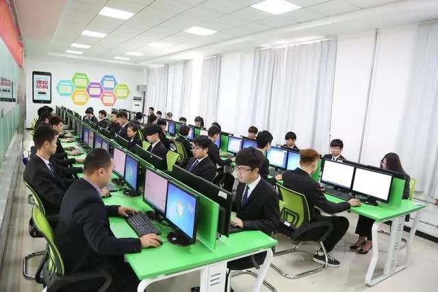 职业教育|职高生也可高考：新职业教育法将改变你的命运, 努力就会有收尊敬的读者：