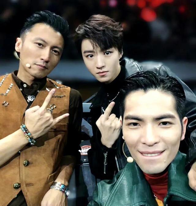 帮他赚上亿房产为他挡黑道，大萧敬腾13岁的新婚妻林有慧很有手腕