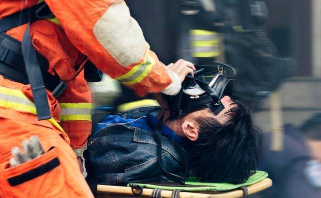 船员|为什么到处都是招聘海员，海员的工资有多高？为何很少人愿意去？