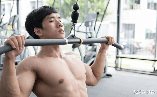 引体向上做不好怎么办?通过3个阶段的训练,完成10个动作很轻松