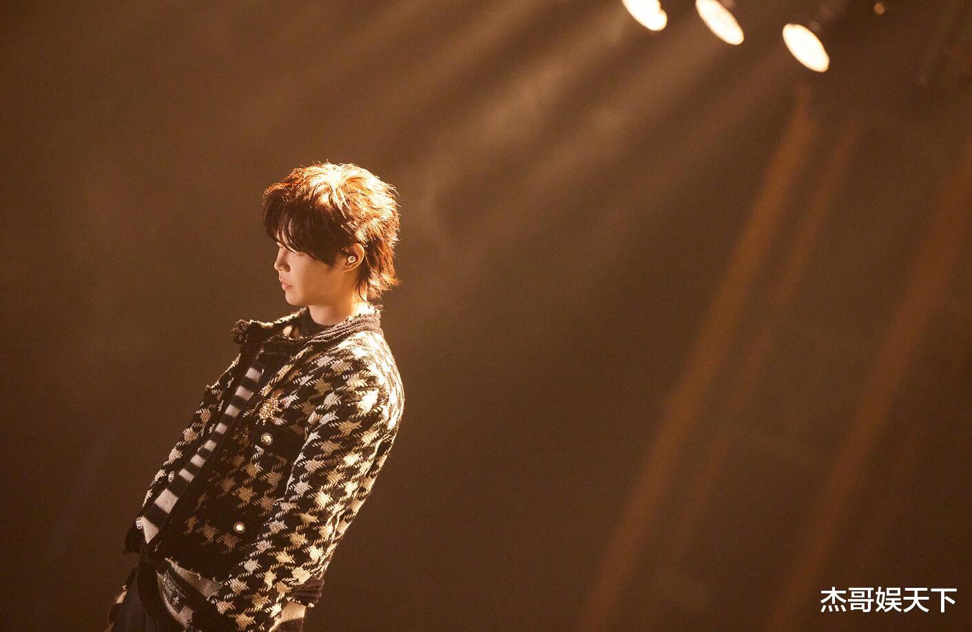 央视的“撑腰”，让《披哥》彻底被打脸