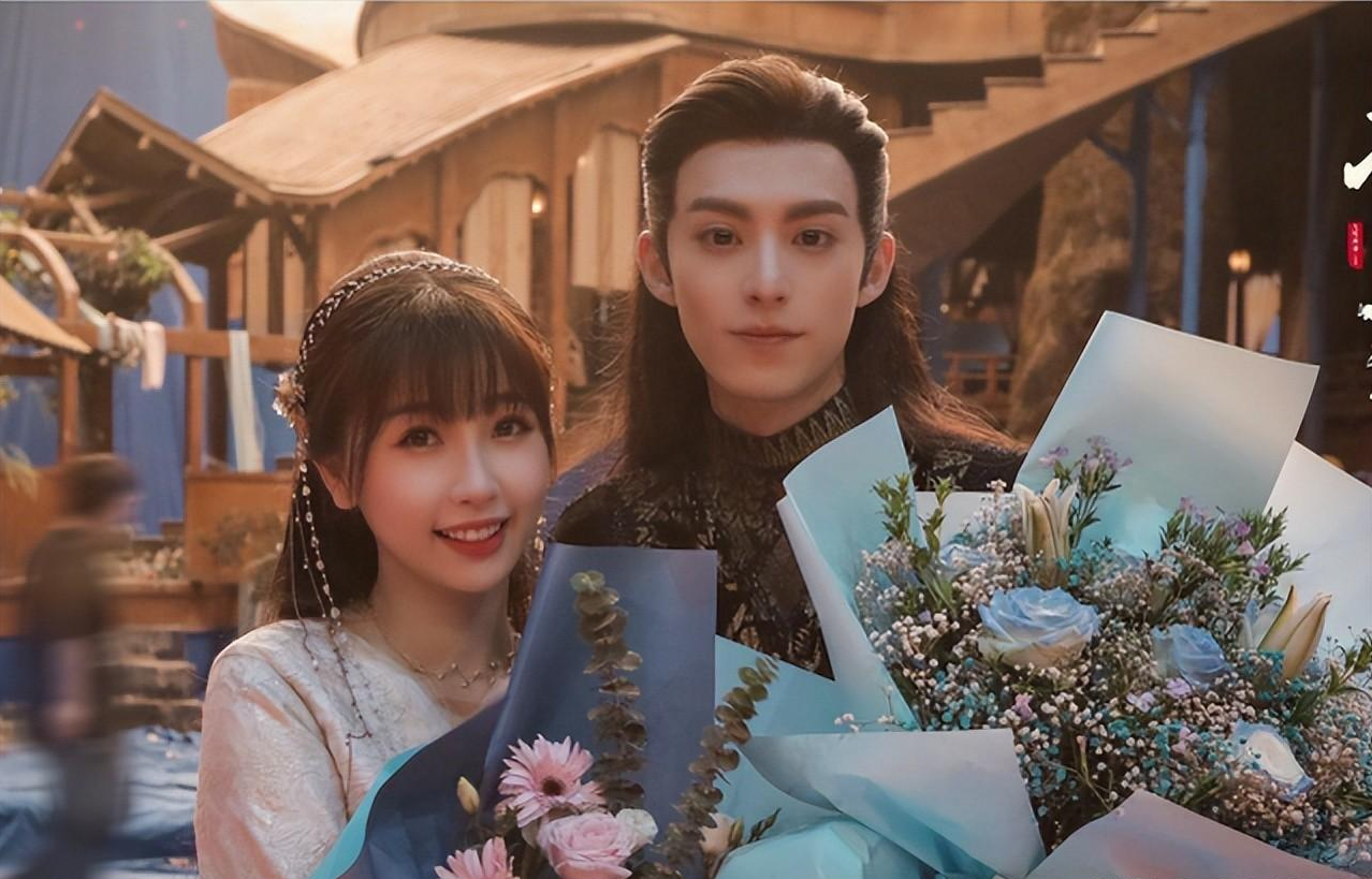 95后|娱记曝某95后清纯女星丑闻，拍一部戏睡一个男主，妈妈都管不住