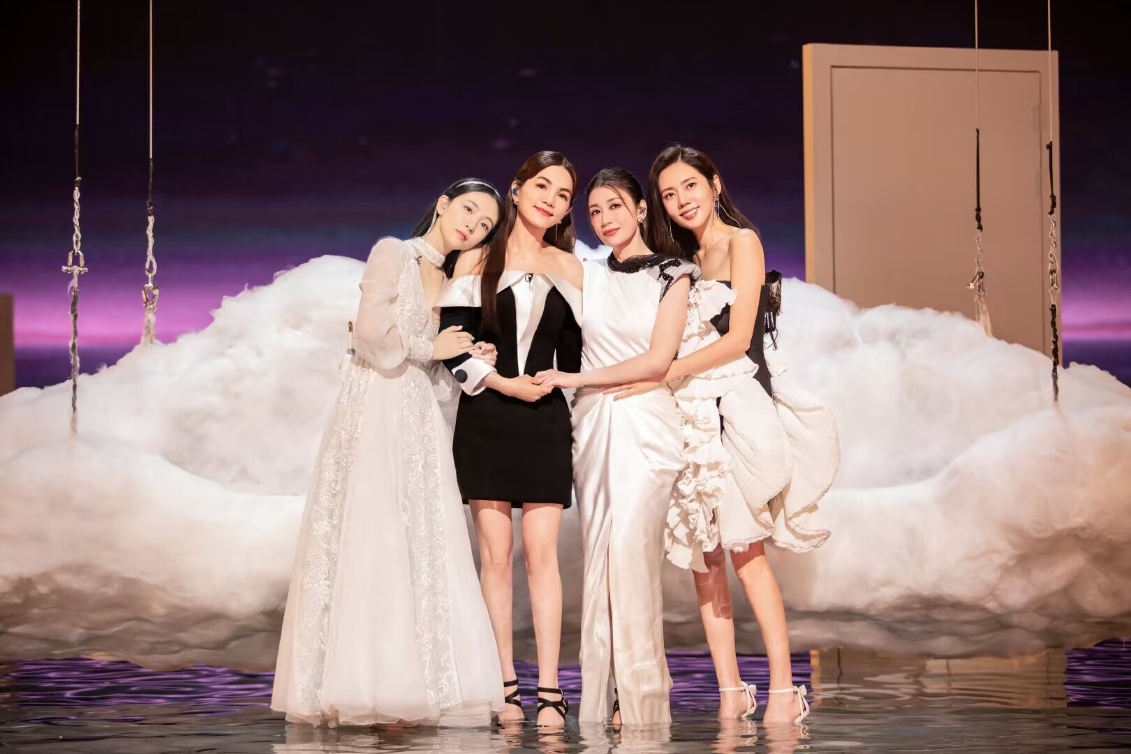 《乘风2023》五公录制,谢娜组全员进入总决赛,徐怀钰、谢欣出局