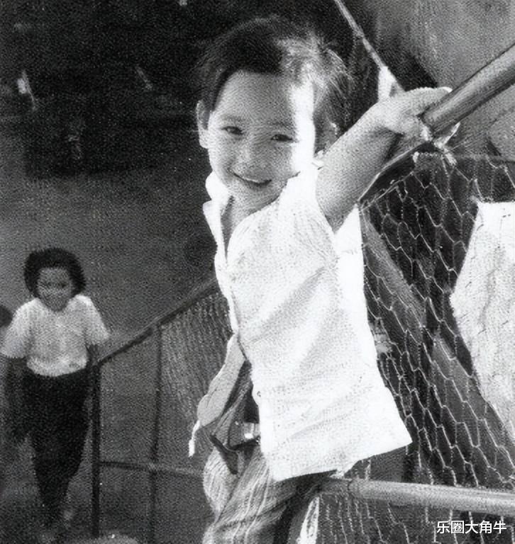 杨幂|69岁赵雅芝的骄傲：三个儿子都是学霸，今大儿子45岁，二儿子41岁