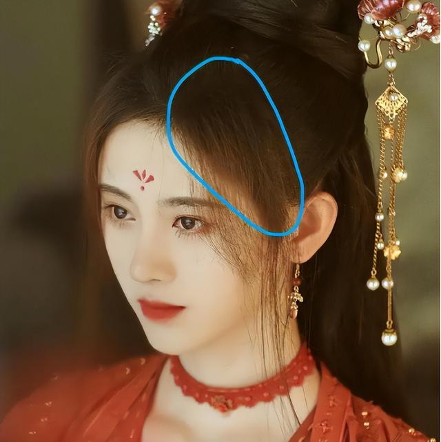 宋轶的黑头,迪丽热巴的痘痘,没了滤镜这些女星彻底“暴露”了