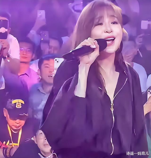 王心凌|曝王心凌生图变化大，医美脸又僵又肿，商演费52万被指捞金无下限