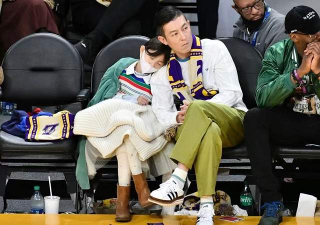 大美人预定!陈冠希6岁女儿头骨优越,妈妈的轮廓爸爸的五官,简直绝杀