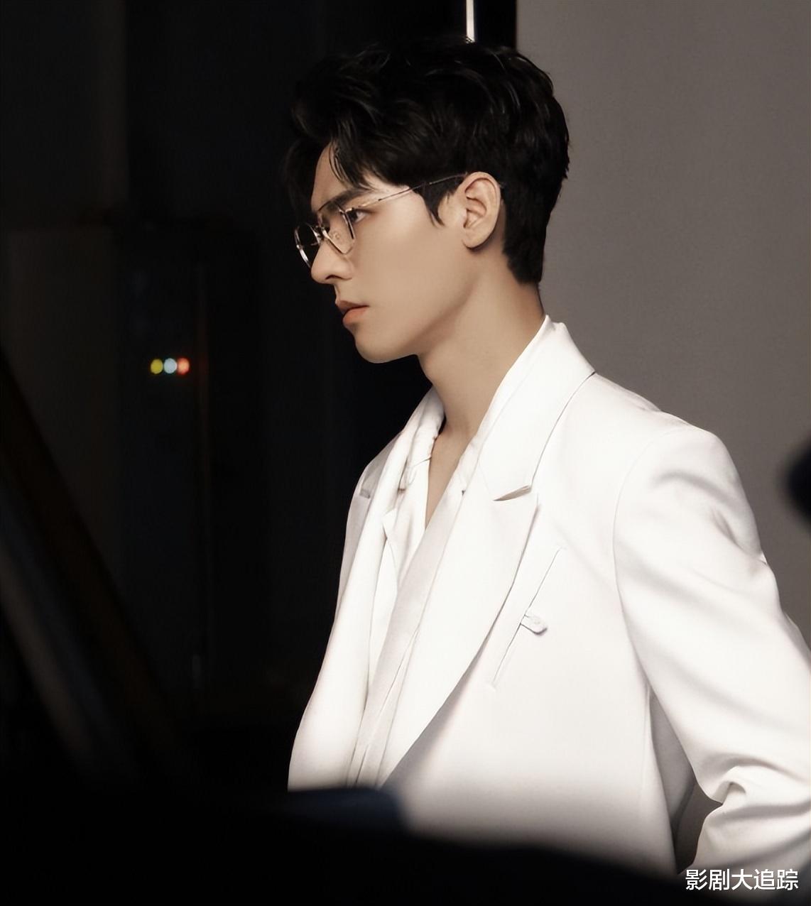 网曝南派三叔又出新作!女主暂定人家富贵花的景甜,男主疑似龚俊