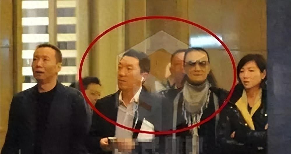 孙东海原形毕露!曝张柏芝三胎儿子被带走,为争夺抚养权被迫停工