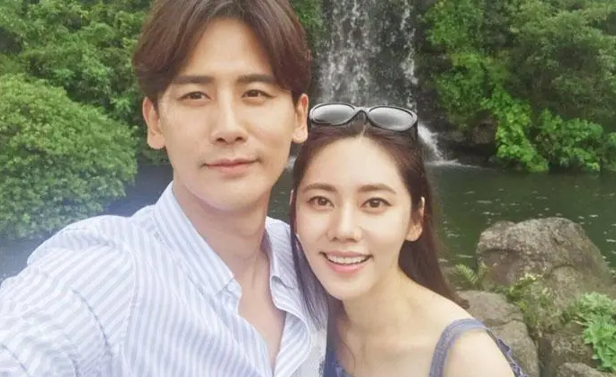 宋宁峰|全网最不被看好的6对“塑料”夫妻，还能撑多久？