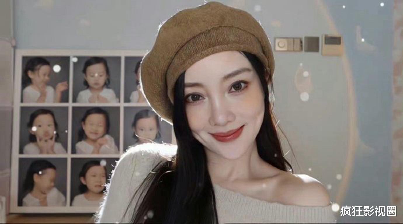 出轨风波5年后,黄心颖三姐妹争先秀身材,51岁郑秀文毫不逊色