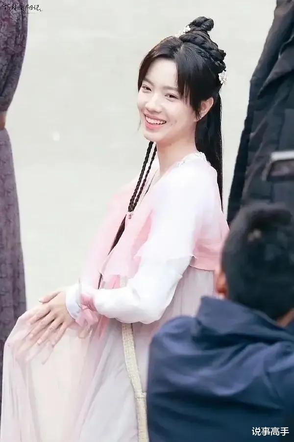 徐克|徐克顶级大饼《射雕》引群嘲！肖战演技差，女主资源咖像女装大佬