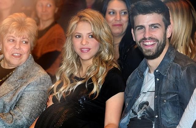 相差13岁的姐弟恋,巴特勒新恋情曝光!女主离异带俩娃且是JB粉丝