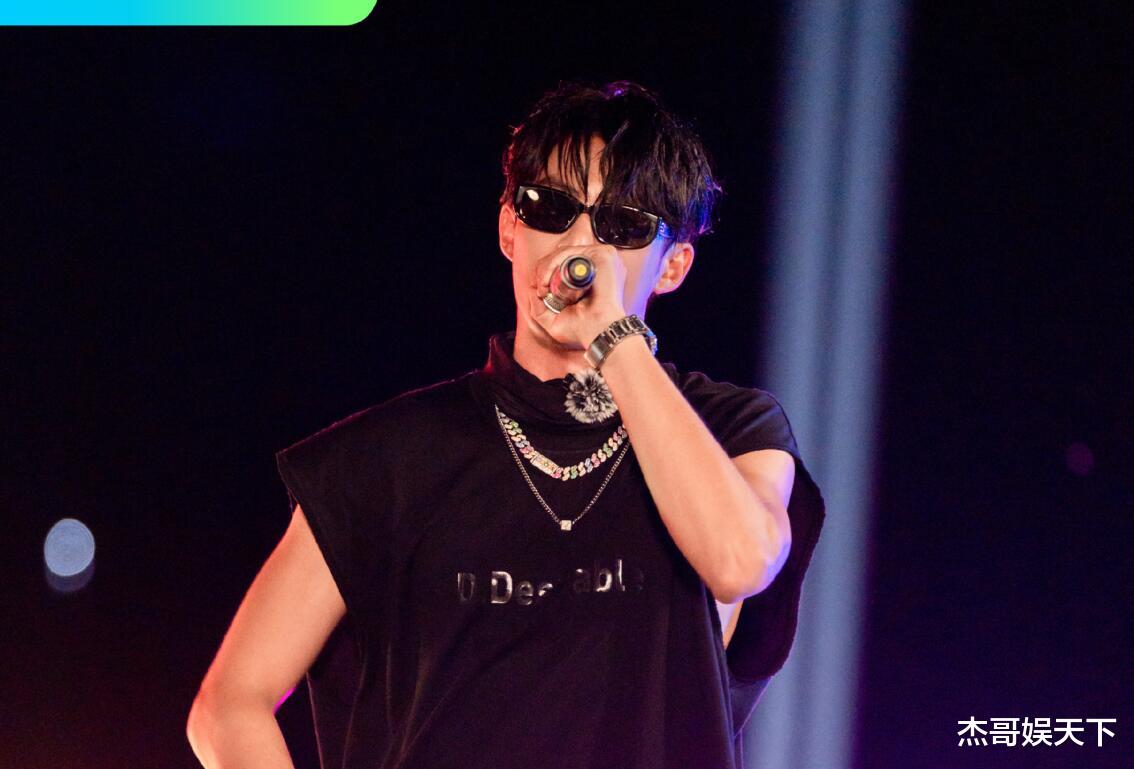 宋茜的“不尊重”,恰恰是对《桃花坞》所有人最大的尊重