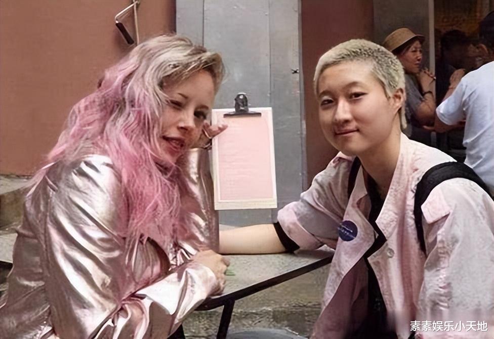 23岁吴卓林近况曝光，仍旧坚持不回家，吴绮莉3亿资产将无人继承