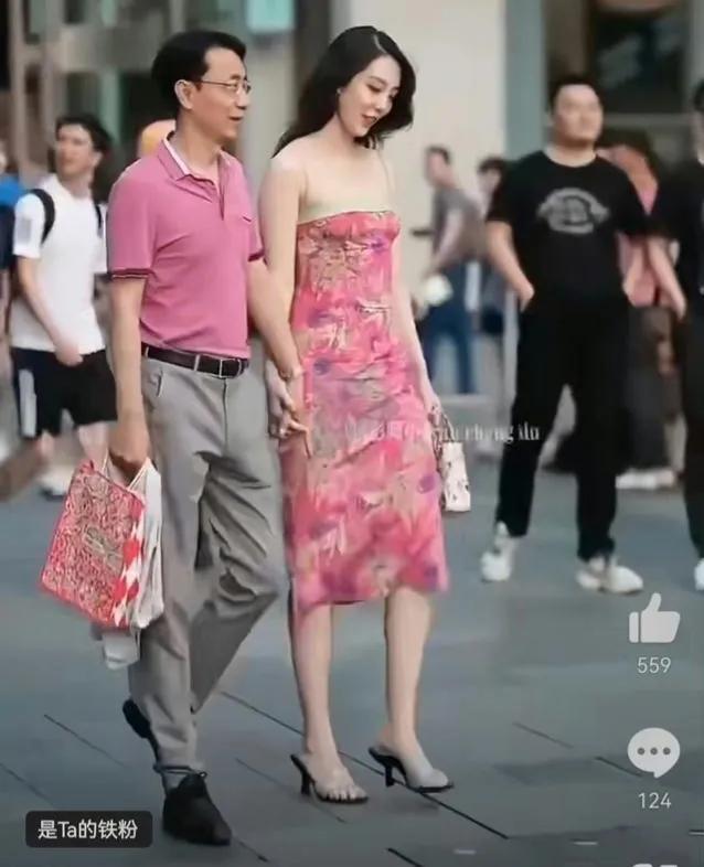 罗志祥|牵手门最新爆料\不是街拍，是故意摆拍\五大疑团直指胡总或被下套