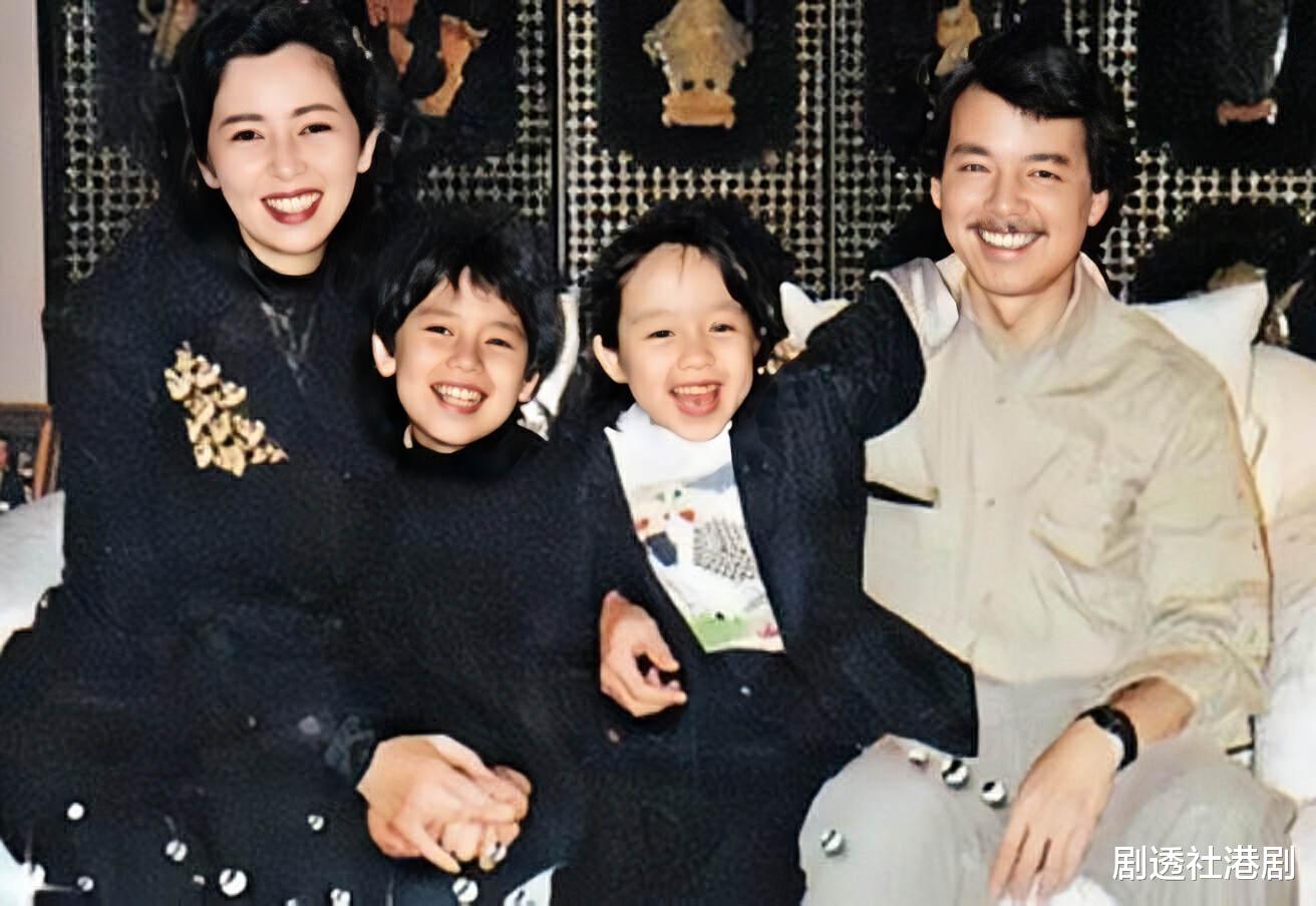 |爱女平安产子!香港知名女星升级做姥姥,公开征集为宝宝取中文名