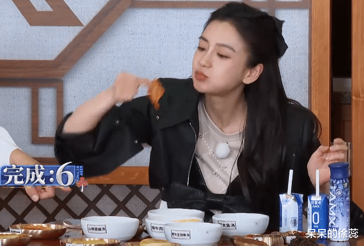 闫佩伦|不守规矩的baby,敢于“叫板”的范丞丞,撕开《跑男》“真面目”