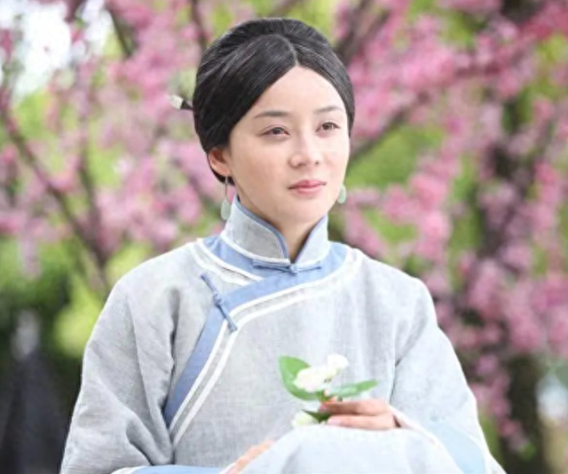 爆红到“打回原形”,高叶只用半年,终是步了张小斐的后尘!