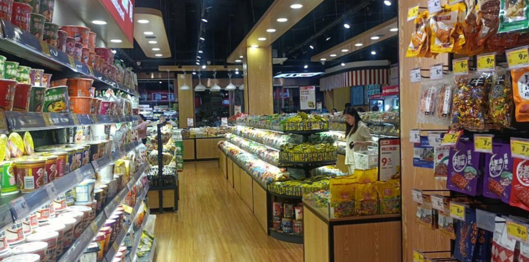 销售额|“病态”的零食赛道