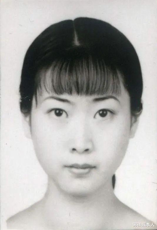 芙蓉姐姐|凤姐“在美国活得不如狗”，看身家上亿的芙蓉姐姐，差距出来了