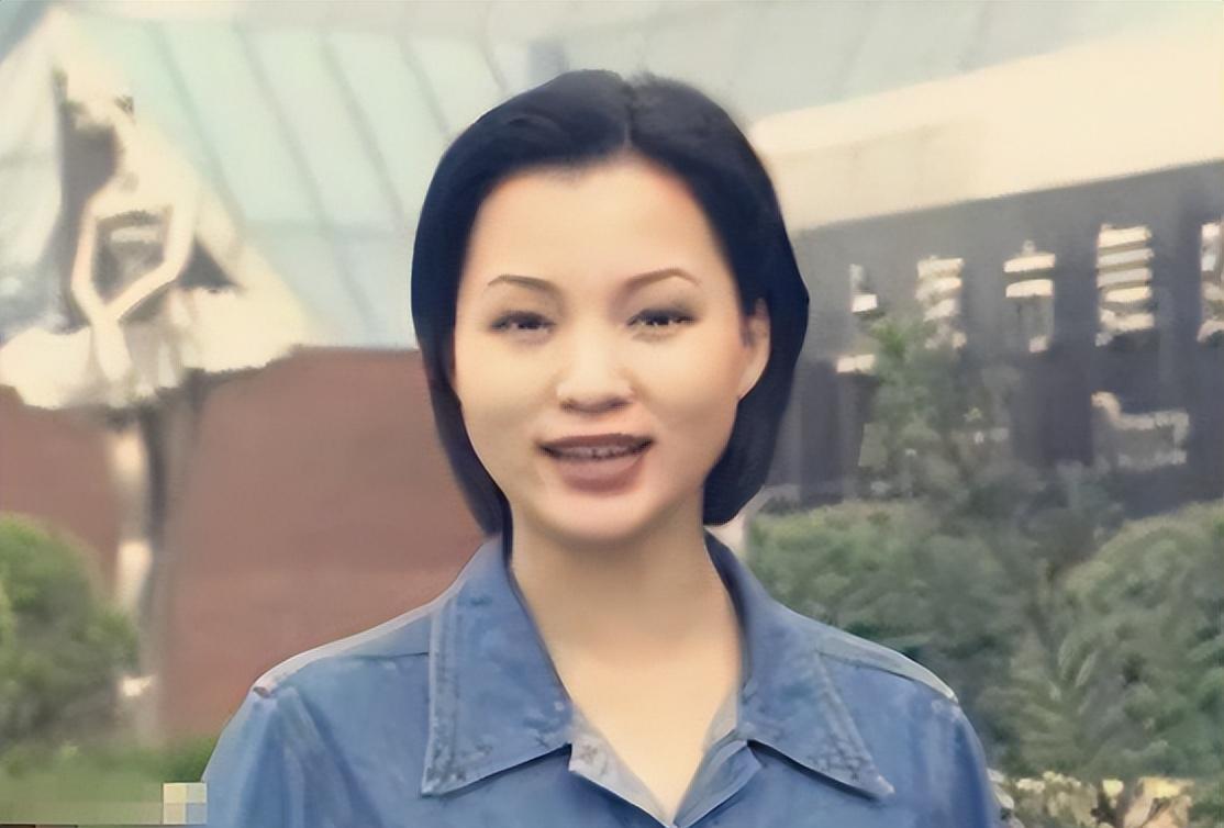 “央视担当”到“查无此人”，49岁的董卿，终于落到今天这一下场