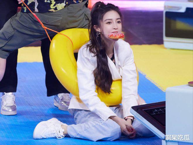 全网抵制!杨颖被央视除名,综艺镜头全删,封杀已成定局