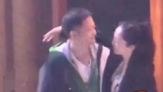 董璇|一张照片，扯下了董璇最后一丝“体面”！